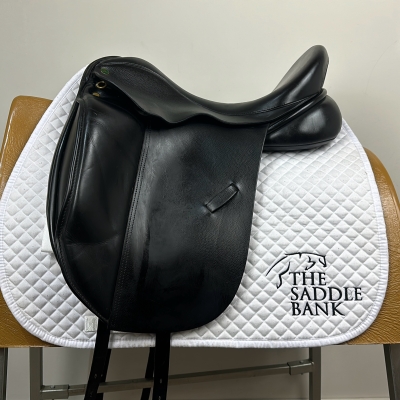Image of 17.5 inch Ideal Suzannah Dressage Black Medium Wide